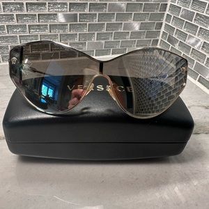 Versace Medusa cat eye wrap sunglasses black